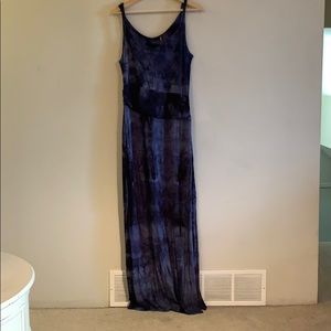 Blue tie-dye maxi dress